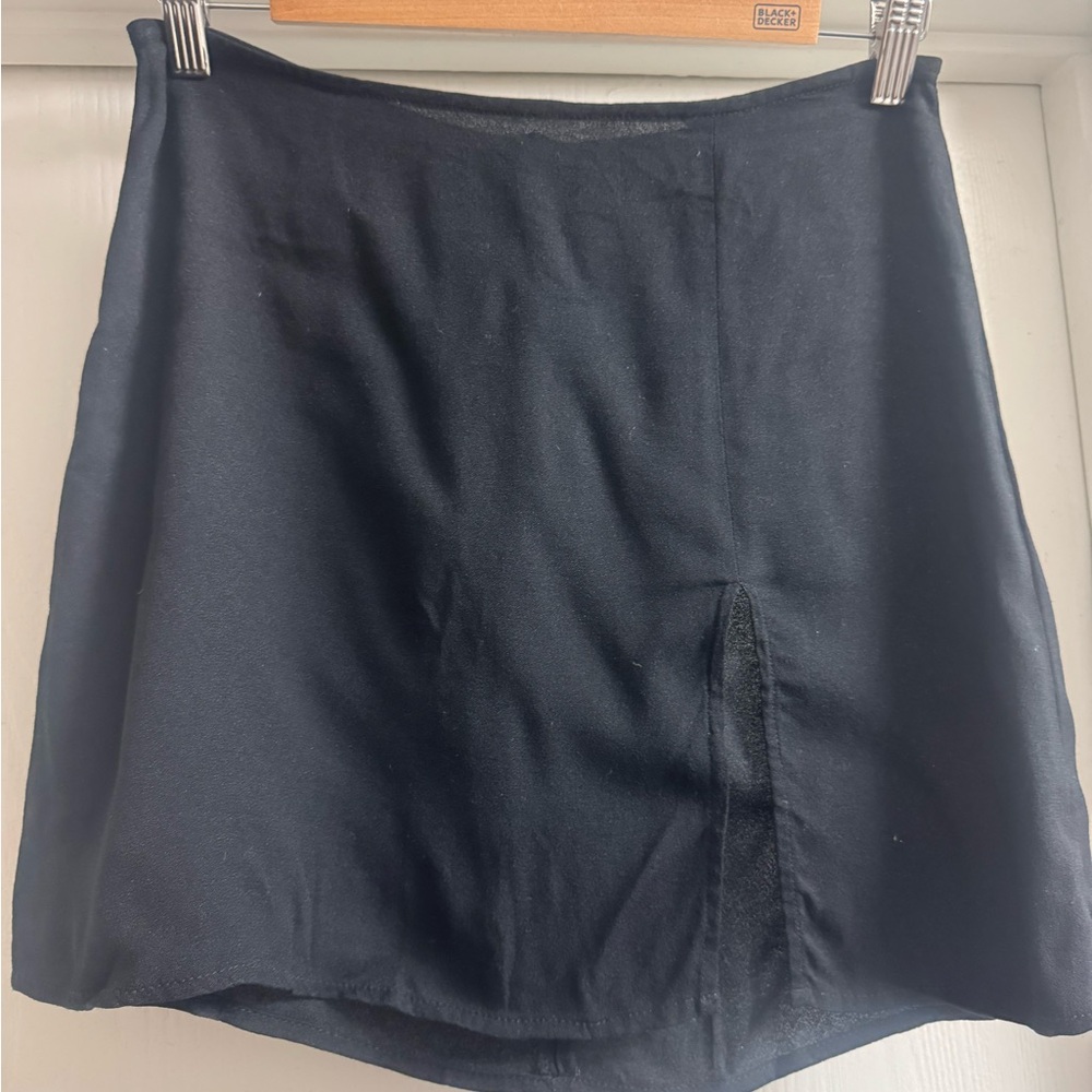 Reformation Black Mini Skirt with Side Slit - Picture 3 of 3